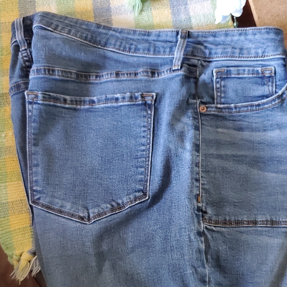 Old Navy Blue Straight Leg Jeans Timeless Style - Picture 7 of 9